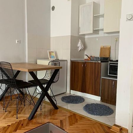 Comfy Studio - 1 Minute Walk To Delta Planet Ni Exteriör bild
