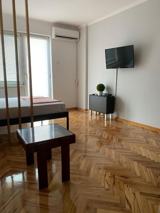 Comfy Studio - 1 Minute Walk To Delta Planet Ni Exteriör bild